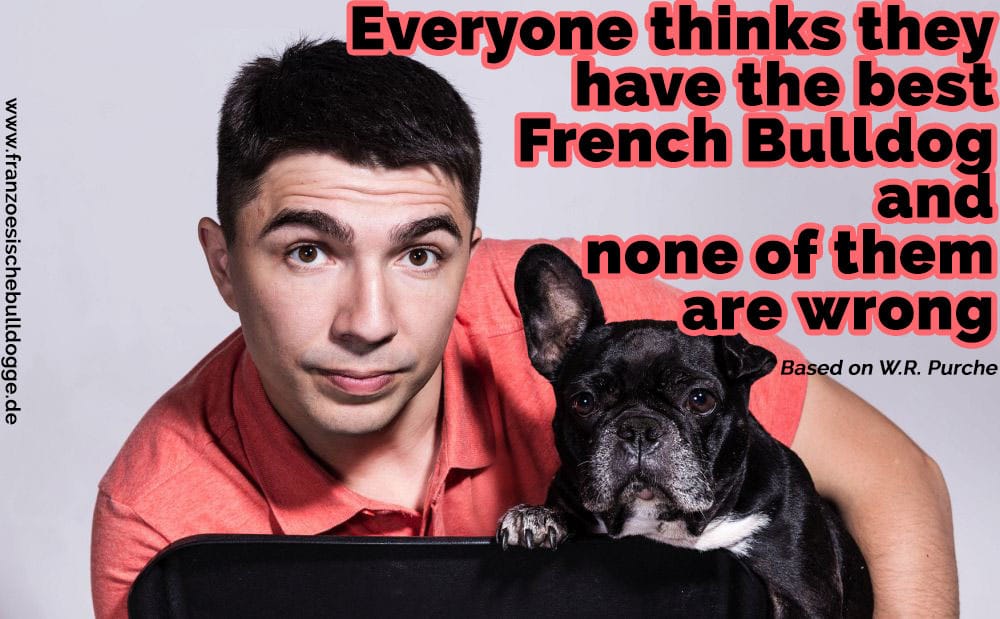 Einen Mann umarmt seine Französische Bulldogge
